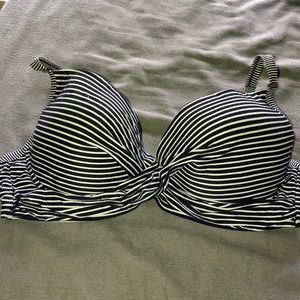 Nip Tuck Swim (Sea Level) Bikini Top